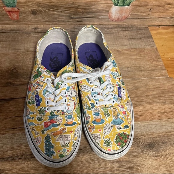 Vans Liberty of London Alice in Wonderland sneakers women’s size 8.5 yellow - Picture 3 of 11